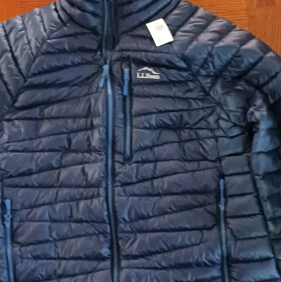Women's Ultralight 850 Down Hooded Sweater